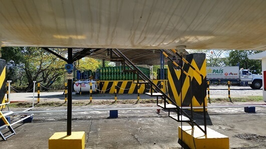 哥倫比亞客戶成功安裝外貼液位計